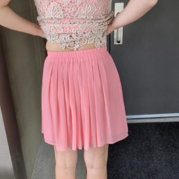 LOFT Mini Skirt Coral XXS pleats flowy sheer light weight dressy elastic waist - Picture 4 of 14
